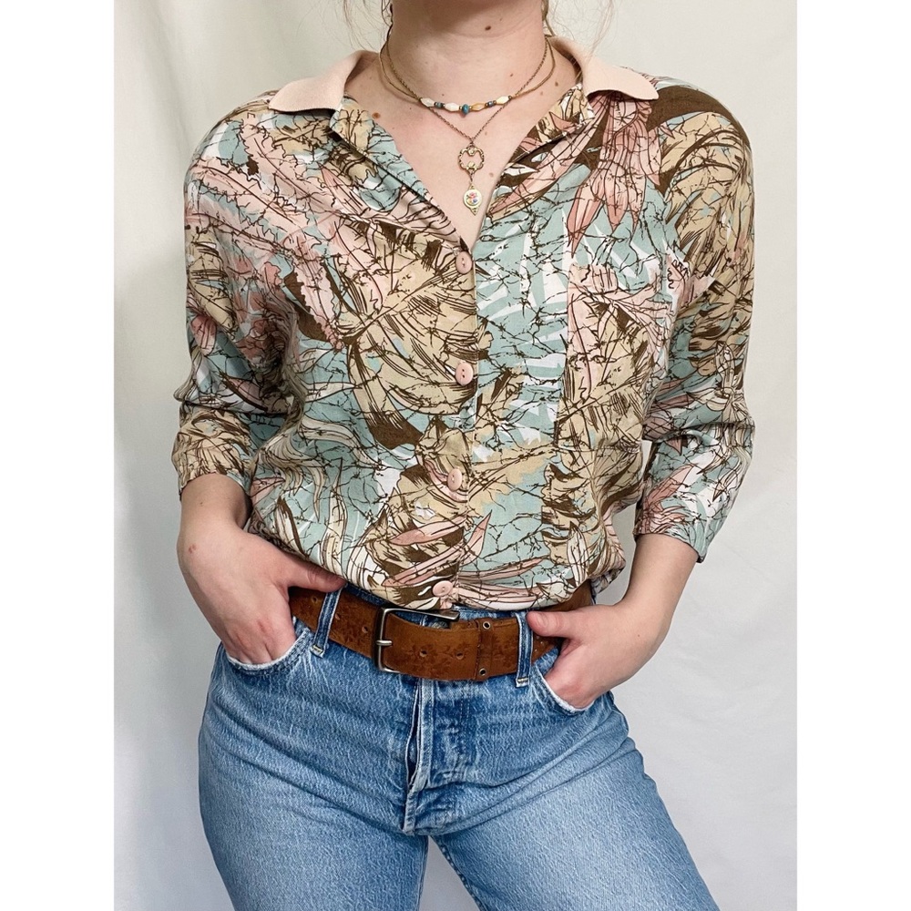 5/$25🌱 Studio 199 | Vintage 70s Abstract Floral 3/4 Sleeve Button Down